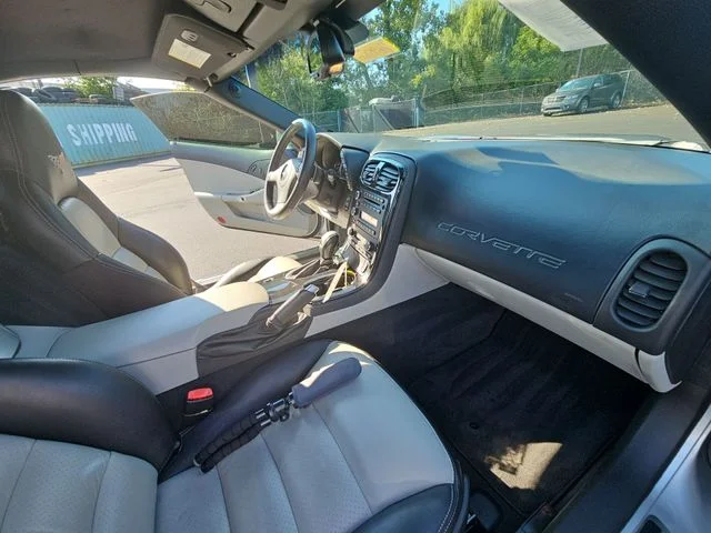 Used 2008 Silver Chevrolet 3LT image 32