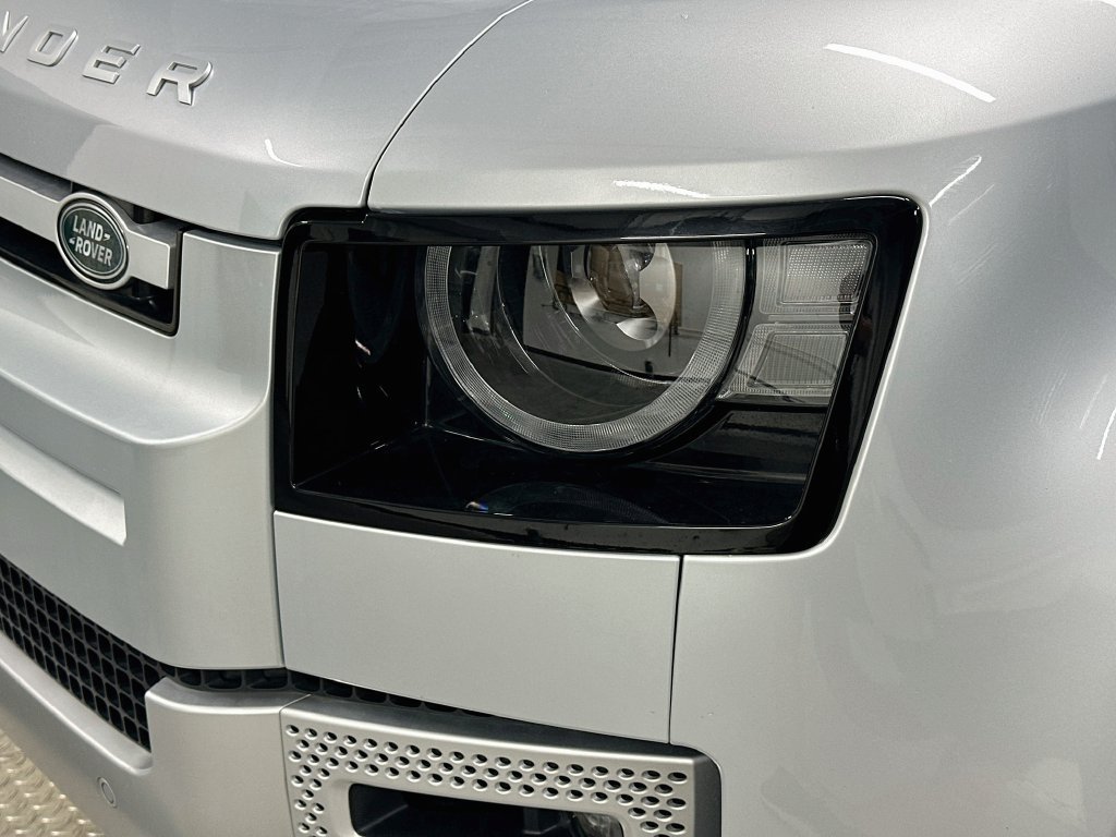 Used 2022 Silver Land Rover XS Edition image 32