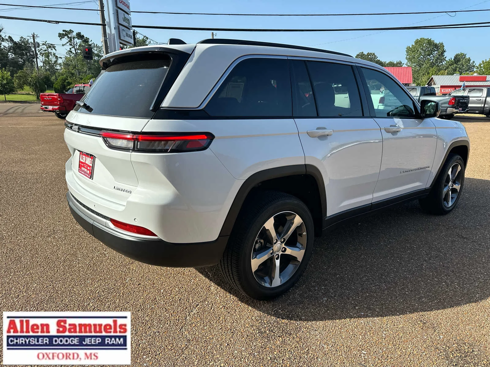 Used 2026 Bright White Clearcoat Jeep Limited image 3