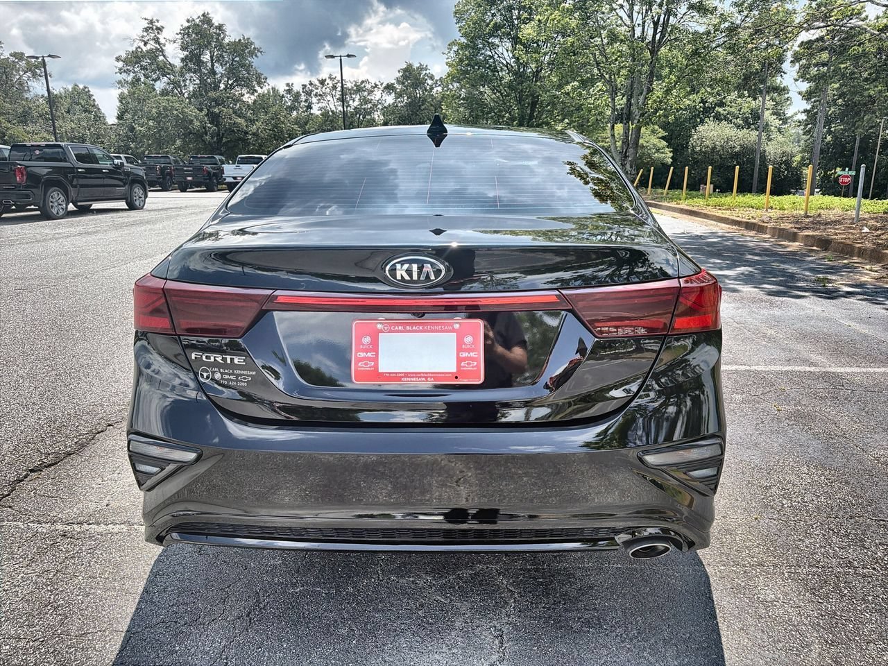 Used 2021 Black Kia LXS image 7