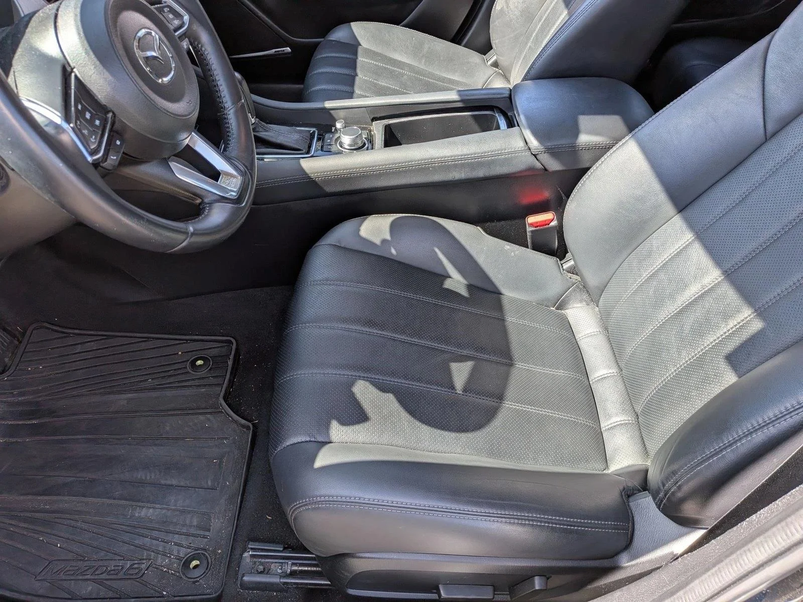 Used 2020 Deep Crystal Blue Mazda Grand Touring image 11