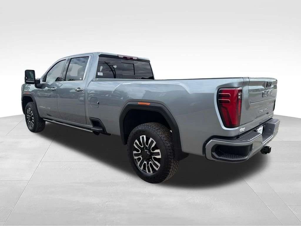Used 2024 Silver GMC Denali Ultimate image 3