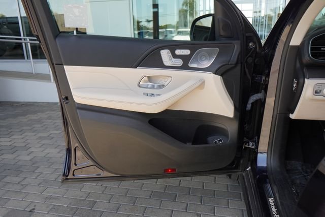 Used 2022 Blue Mercedes-Benz GLS 450 image 16