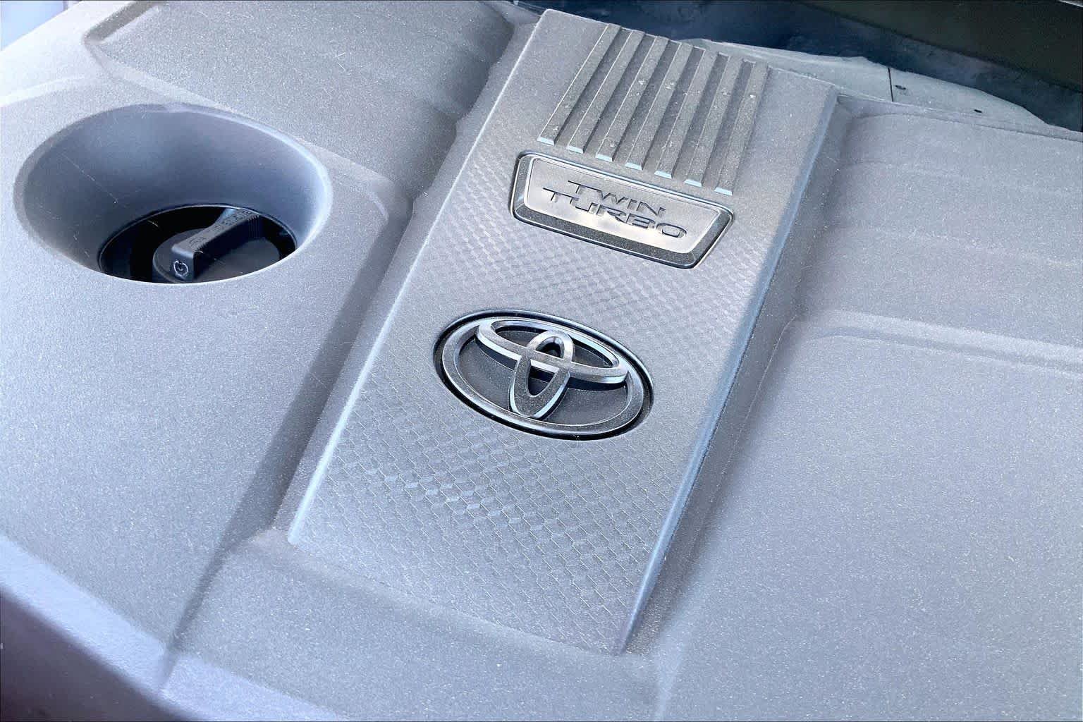 New 2026 Celestial Silver Metallic Toyota Platinum image 17