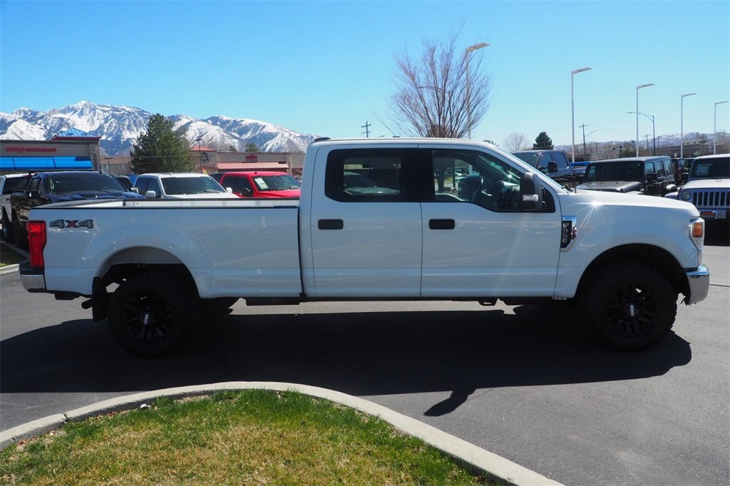 2020 Ford F-350 XLT photo 4