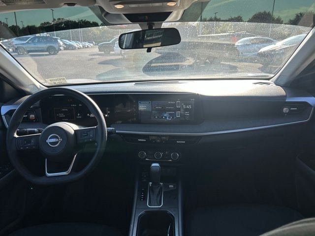 Used 2025 White Nissan SV image 15