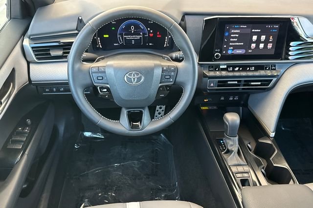 Used 2025 White Toyota SE image 14
