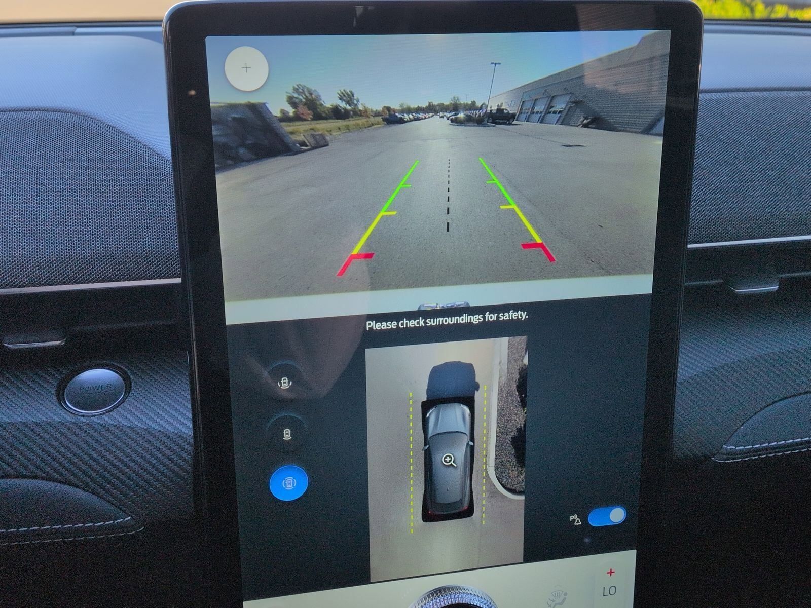 2025 Ford Mustang Mach-E Premium - Photo 30