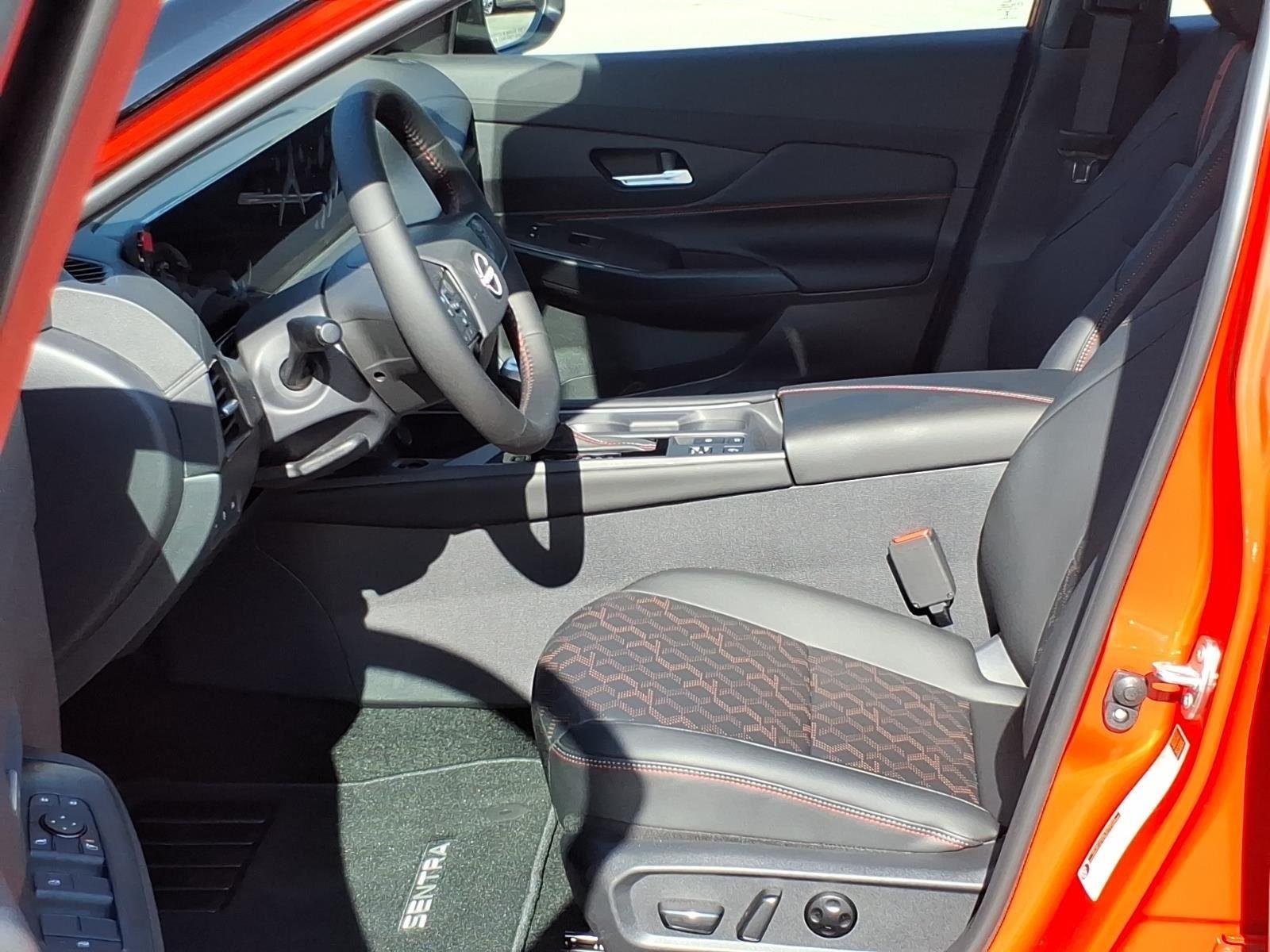 New 2026 Energetic Ember / Super Black Two-tone Nissan SR image 11