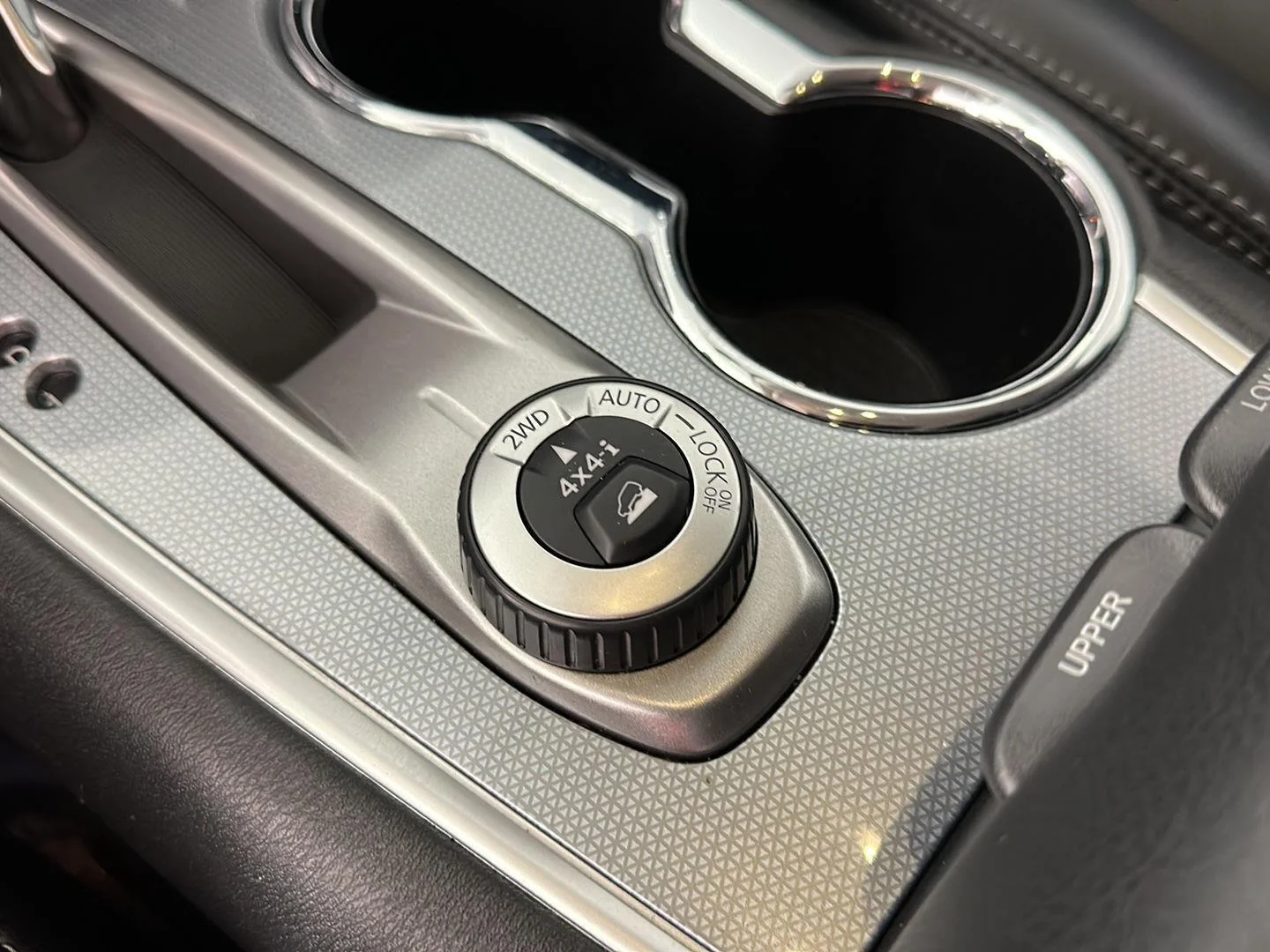 Used 2020 Gun Metallic Nissan SL image 21