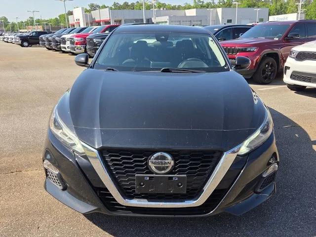 Used 2022 Black Nissan 2.5 SV image 2
