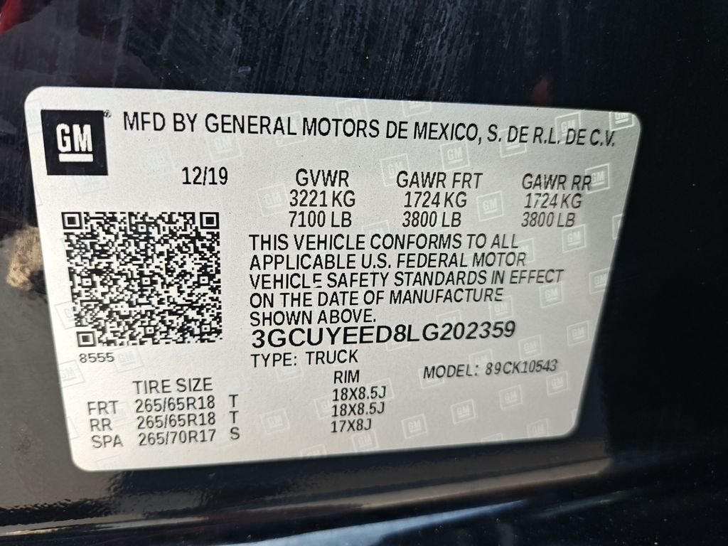 Used 2020 Black Chevrolet RST image 26