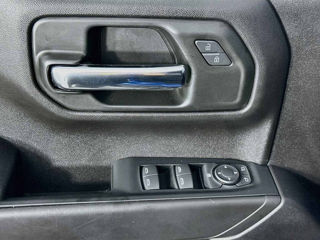 Used 2024 Glacier Blue Metallic Chevrolet Custom image 17