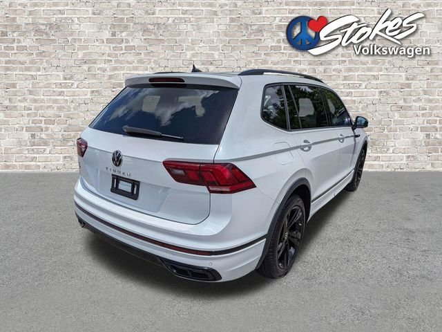 Used 2023 White Volkswagen 2.0T SE R-Line Black image 3