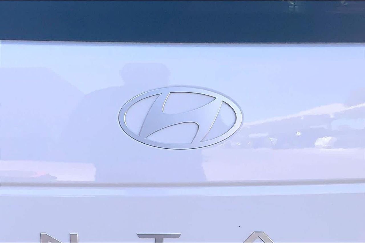 New 2027 Serenity White Hyundai SEL FWD image 15