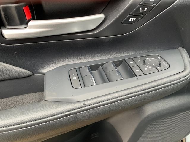 Used 2026  Toyota Platinum image 12