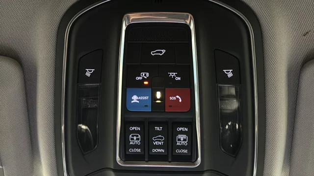 Used 2023 Midnight Sky Jeep 4xe image 32