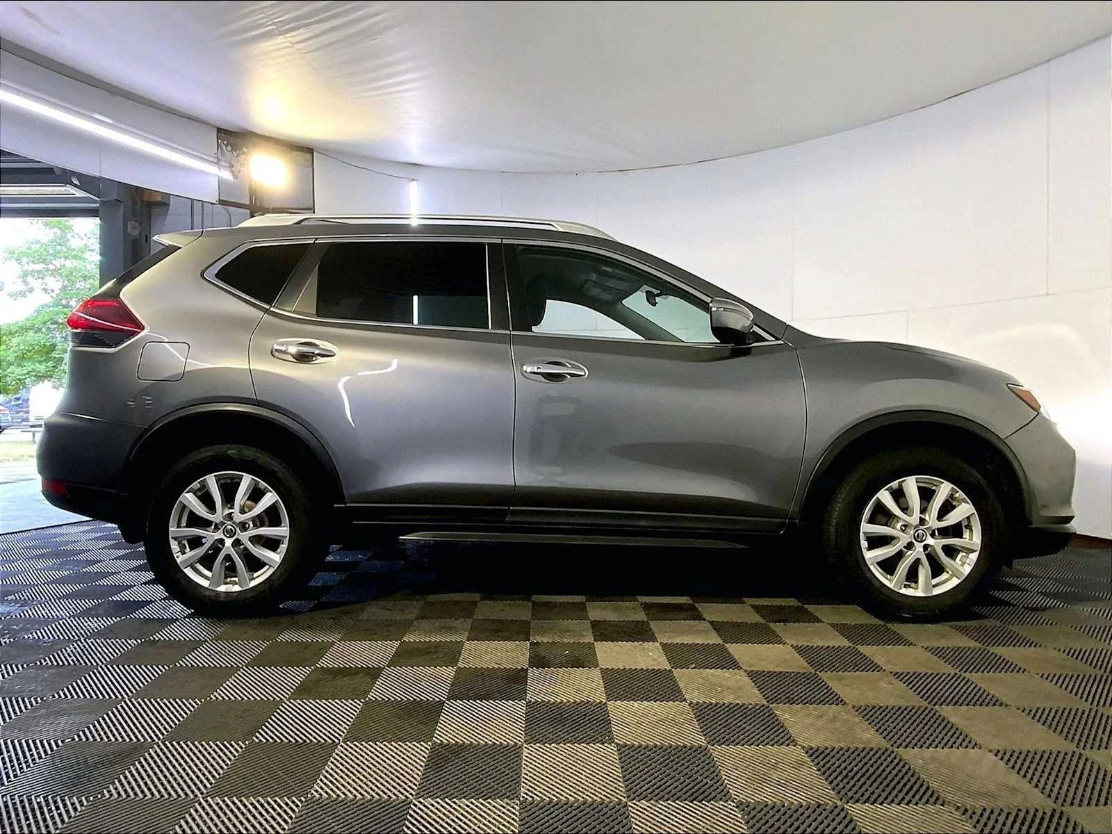 Used 2019 Gun Metallic Nissan SV image 8