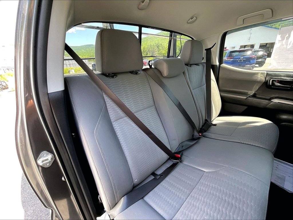 Used 2018 Magnetic Gray Metallic Toyota SR5 Double Cab 4x4 image 16