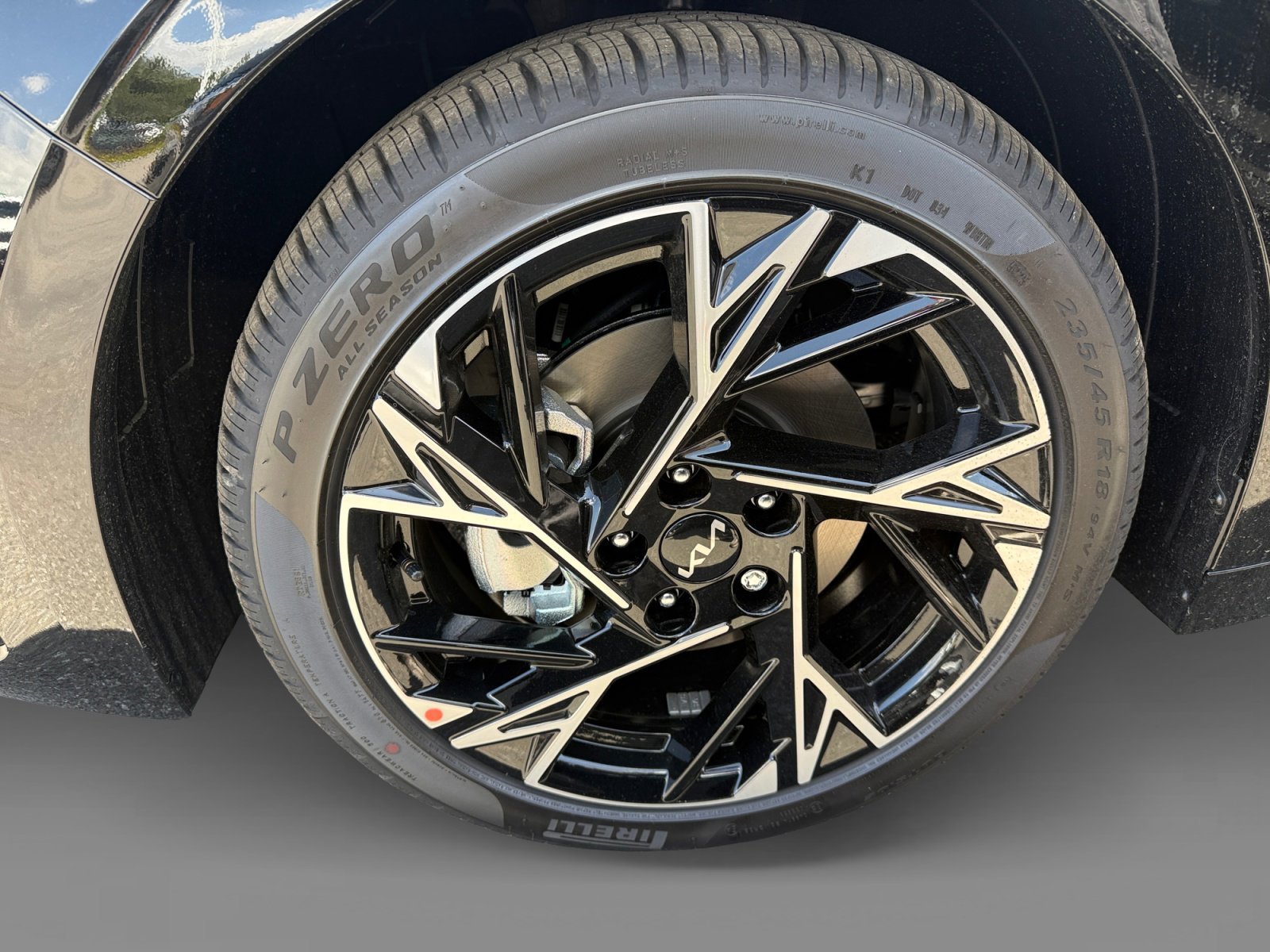New 2026 Aurora Black Pearl Kia GT-Line FWD image 9