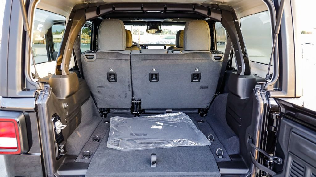 New 2026 Black Clearcoat Jeep Sport S image 31