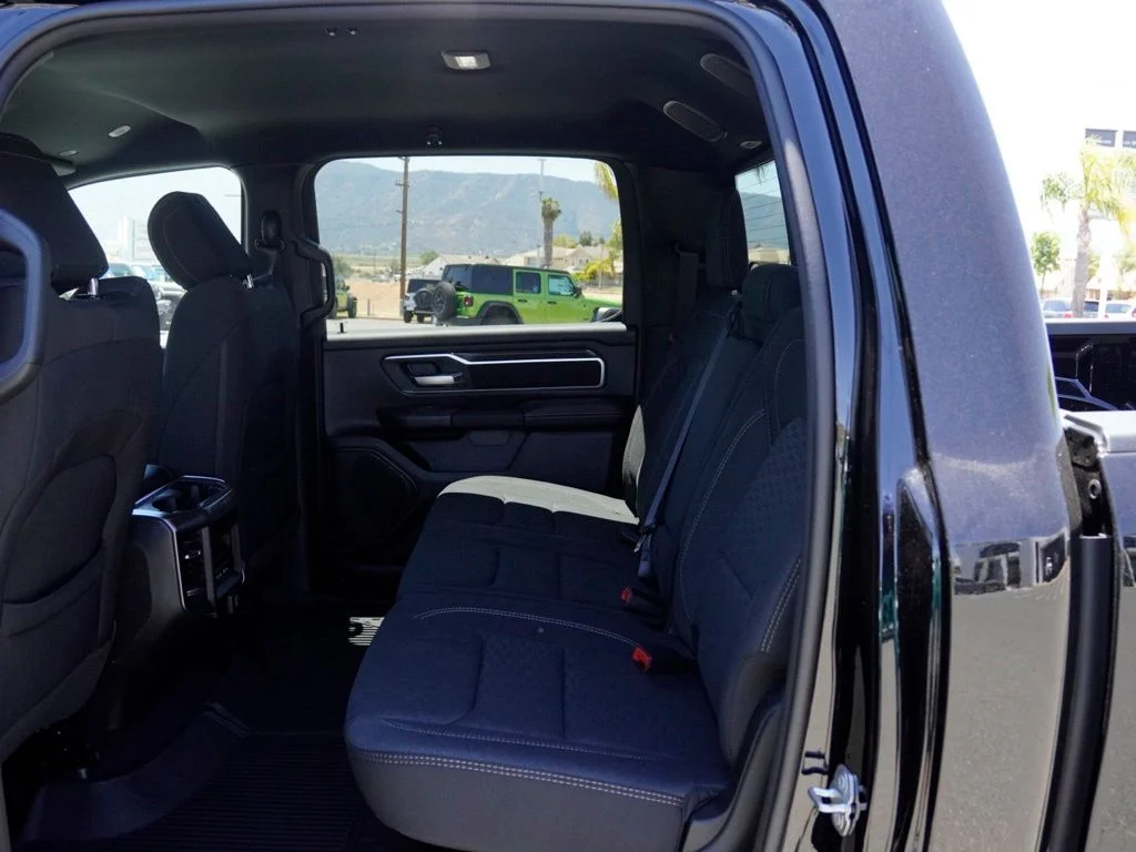 New 2026 Diamond Black Crystal Pearl-Coat Exterior Paint RAM Big Horn/Lone Star image 20