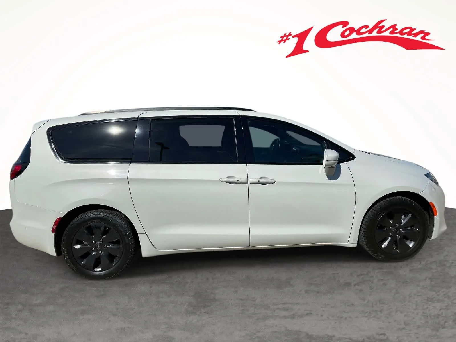 Used 2020 Luxury White Pearlcoat Chrysler Hybrid Limited image 6