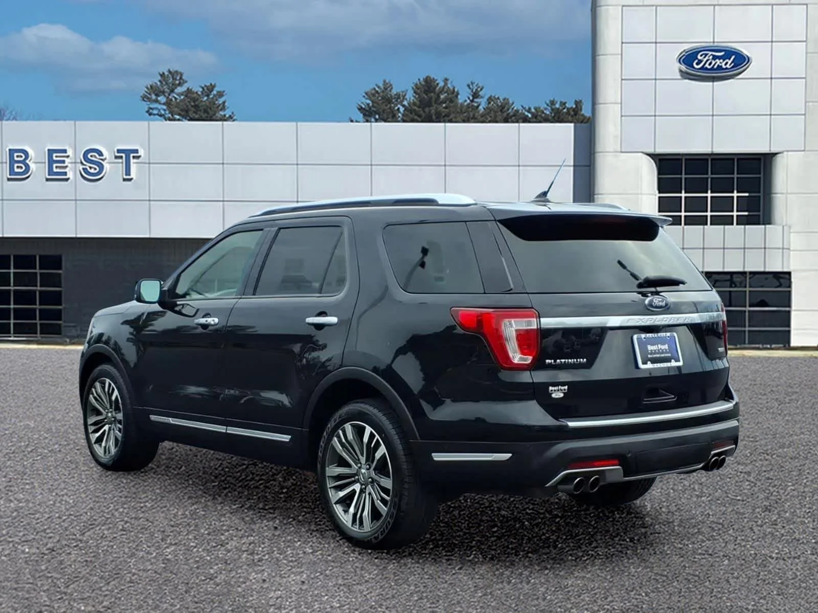 Used 2019 Agate Black Ford Platinum image 4