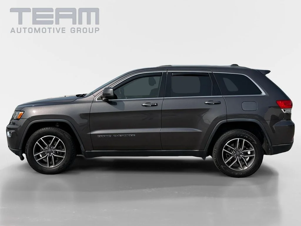 Used 2019 Gray Jeep Laredo E image 4