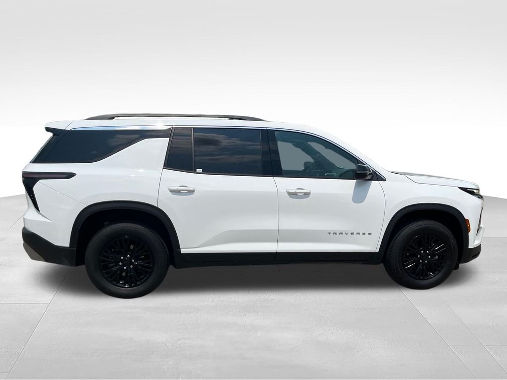 Used 2025 White Chevrolet LT image 6