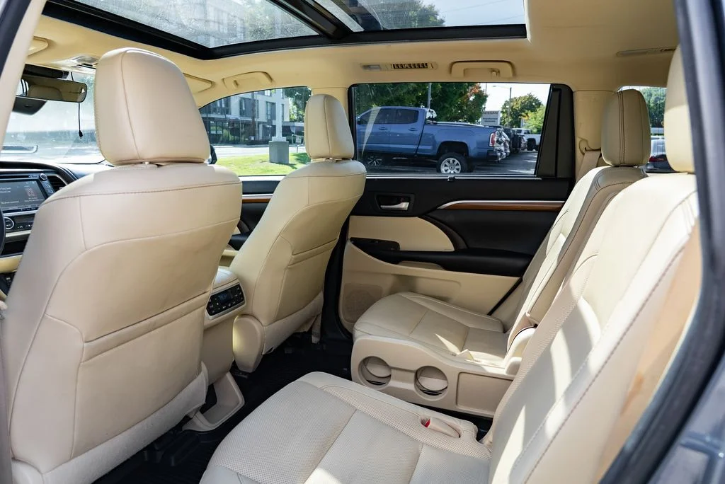 Used 2017 Blue Toyota Limited Platinum image 27