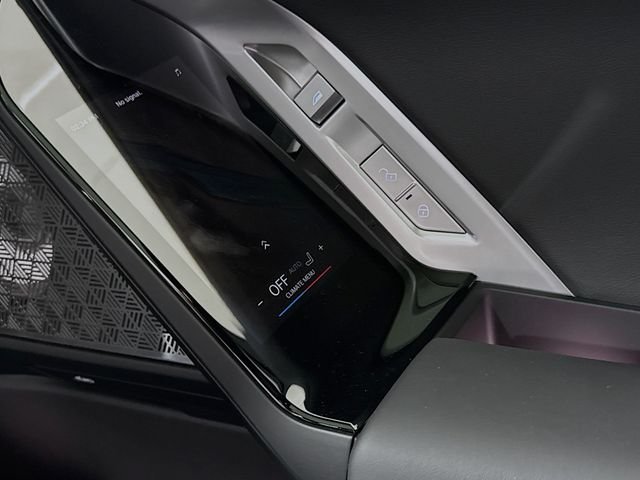 Used 2026 Black BMW 760i xDrive image 27