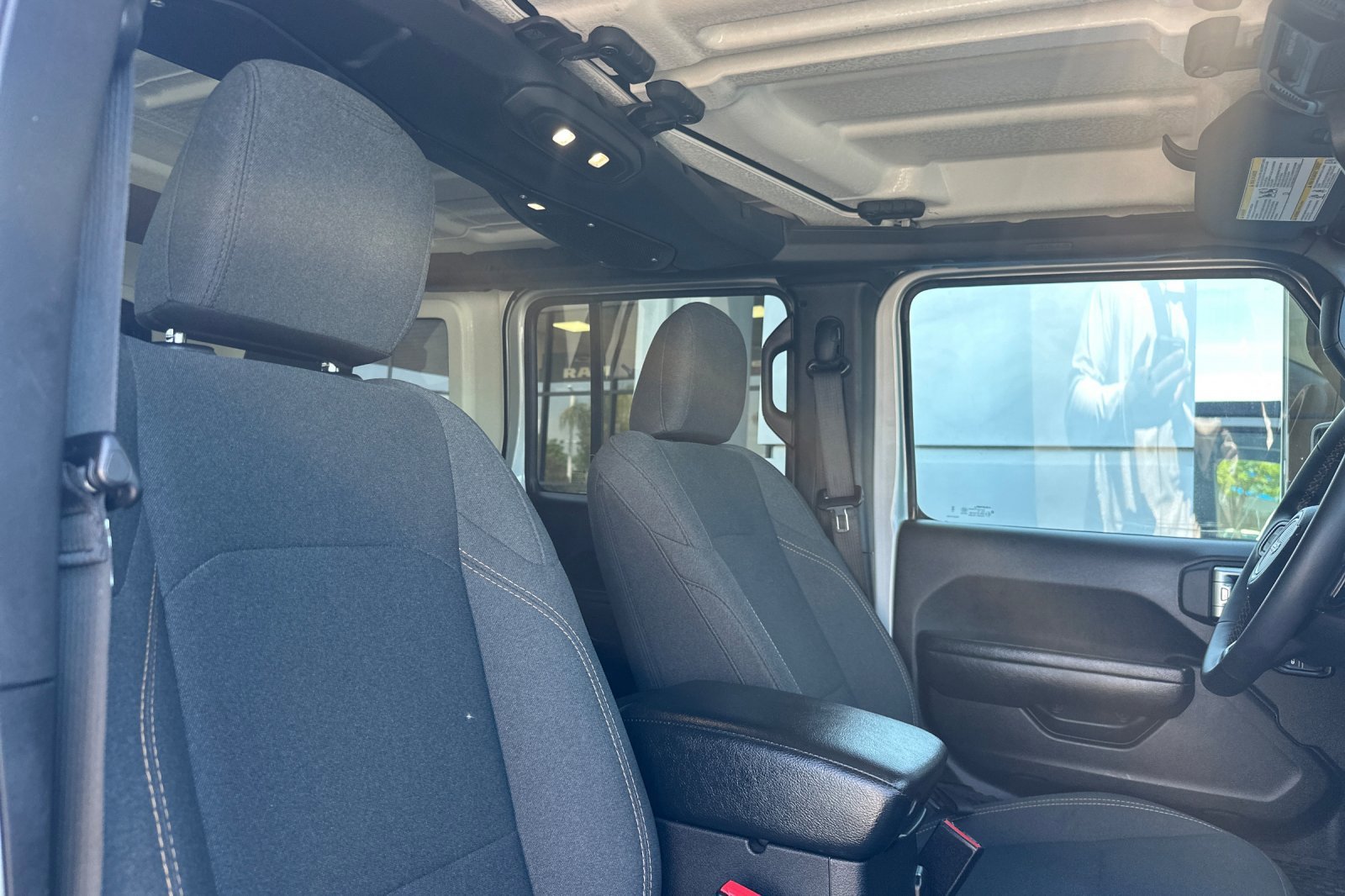 2024 Jeep Wrangler 4-Door Sport S - Photo 16