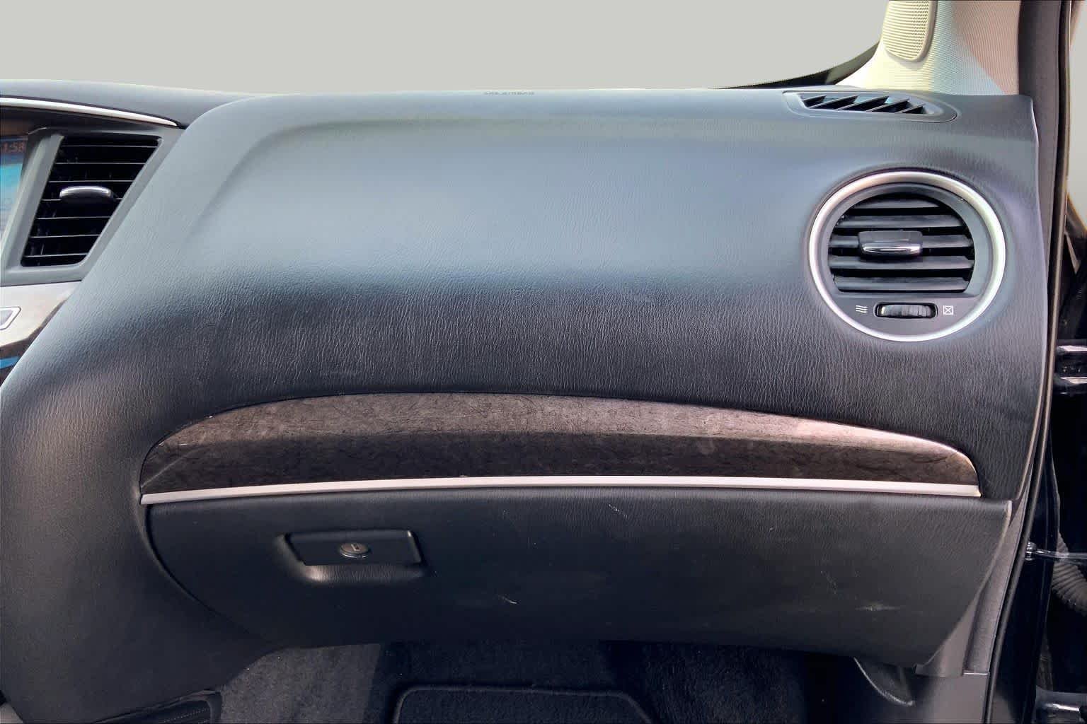 Used 2015 Black Obsidian INFINITI  image 18