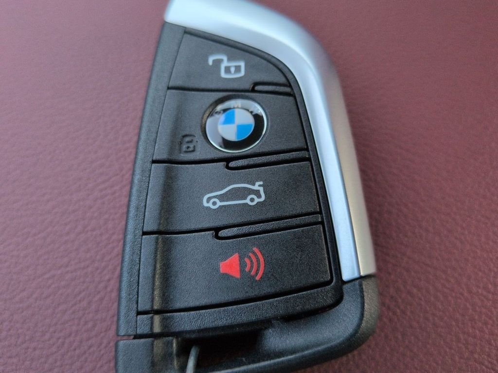 New 2026 Dravit Grey Metallic BMW 330i image 29