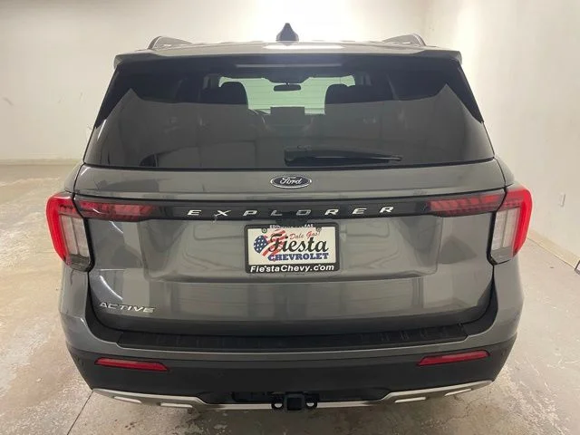 Used 2025 Gray Ford Active image 8