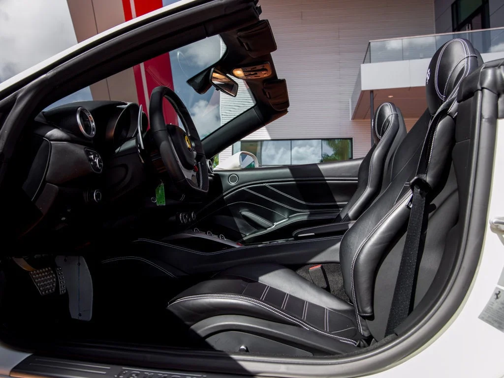 Used 2015 Bianco Avus Ferrari T image 10