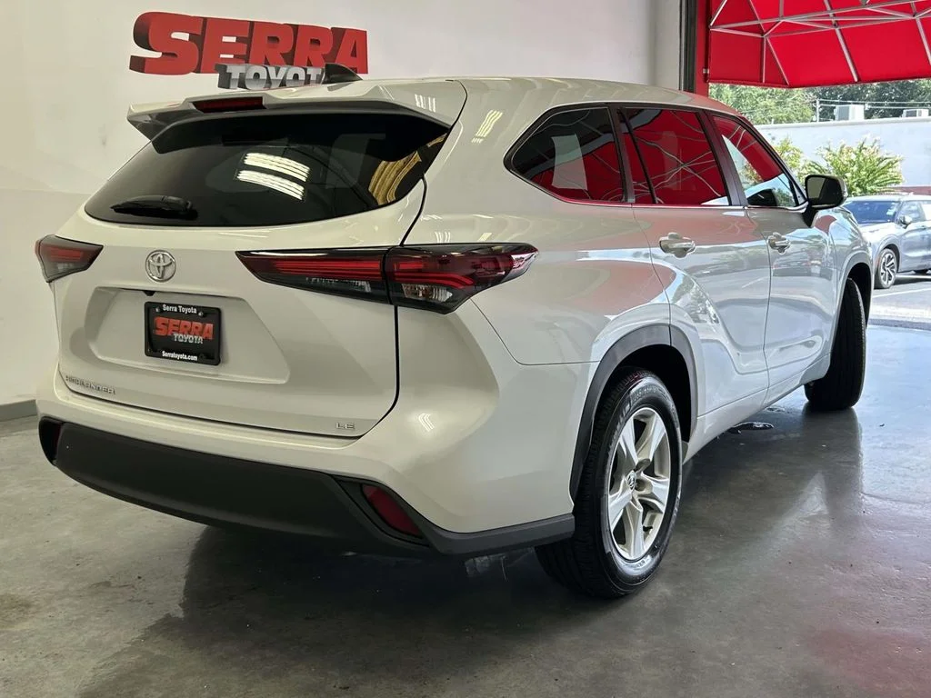 Used 2025 Beige Toyota LE image 3
