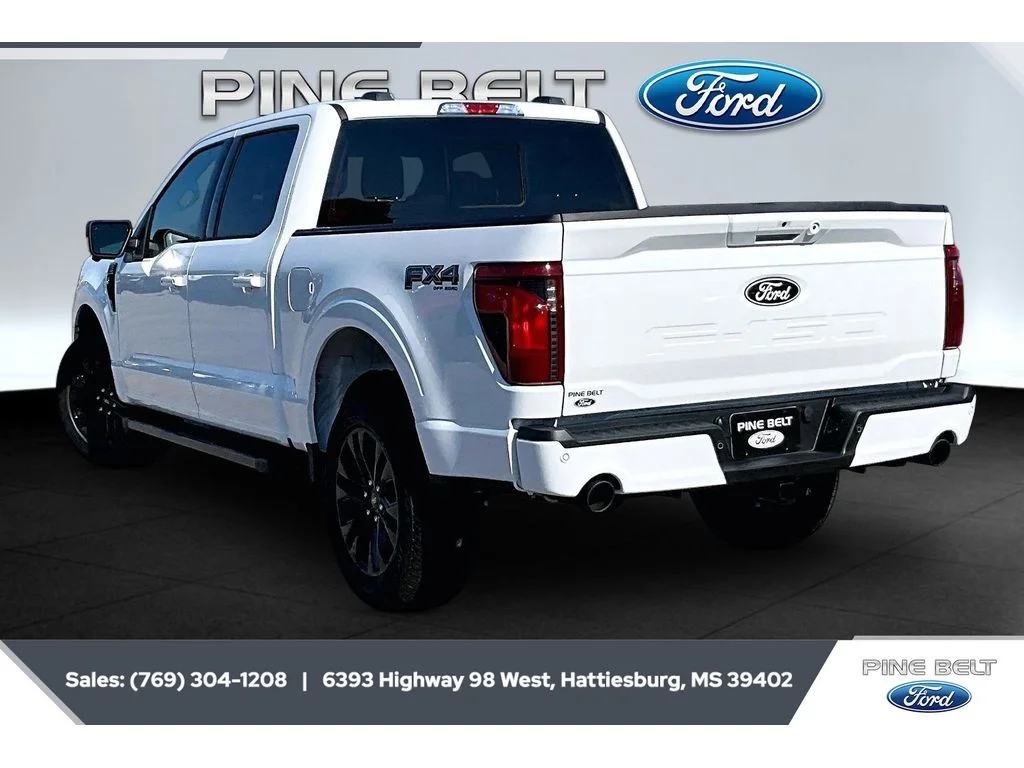 New 2026 Oxford White Ford XLT image 2