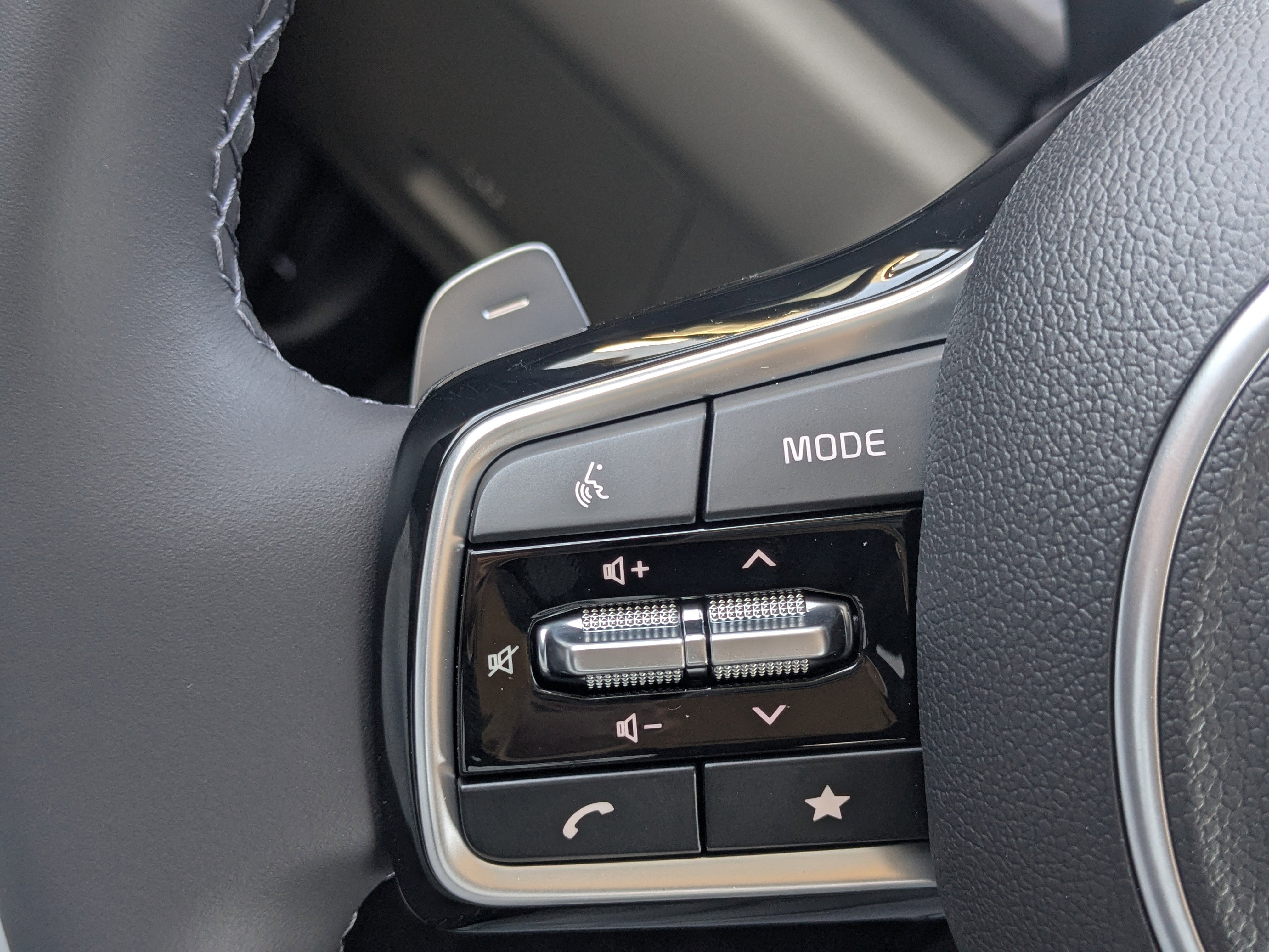 New 2026 Ivory Silver Kia EX image 36