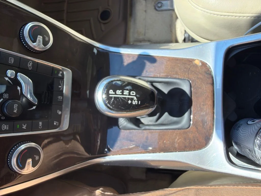 Used 2015 Blue Volvo T6 Platinum image 13