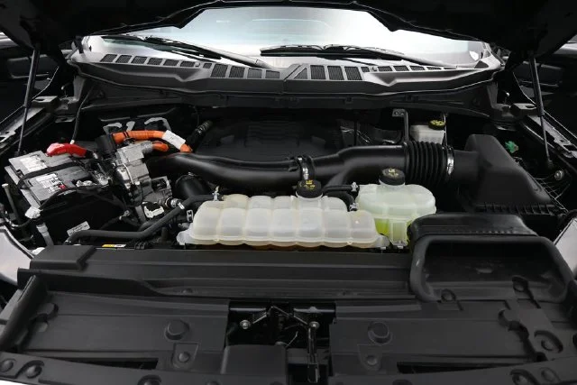 Used 2023 Black Ford Limited image 33