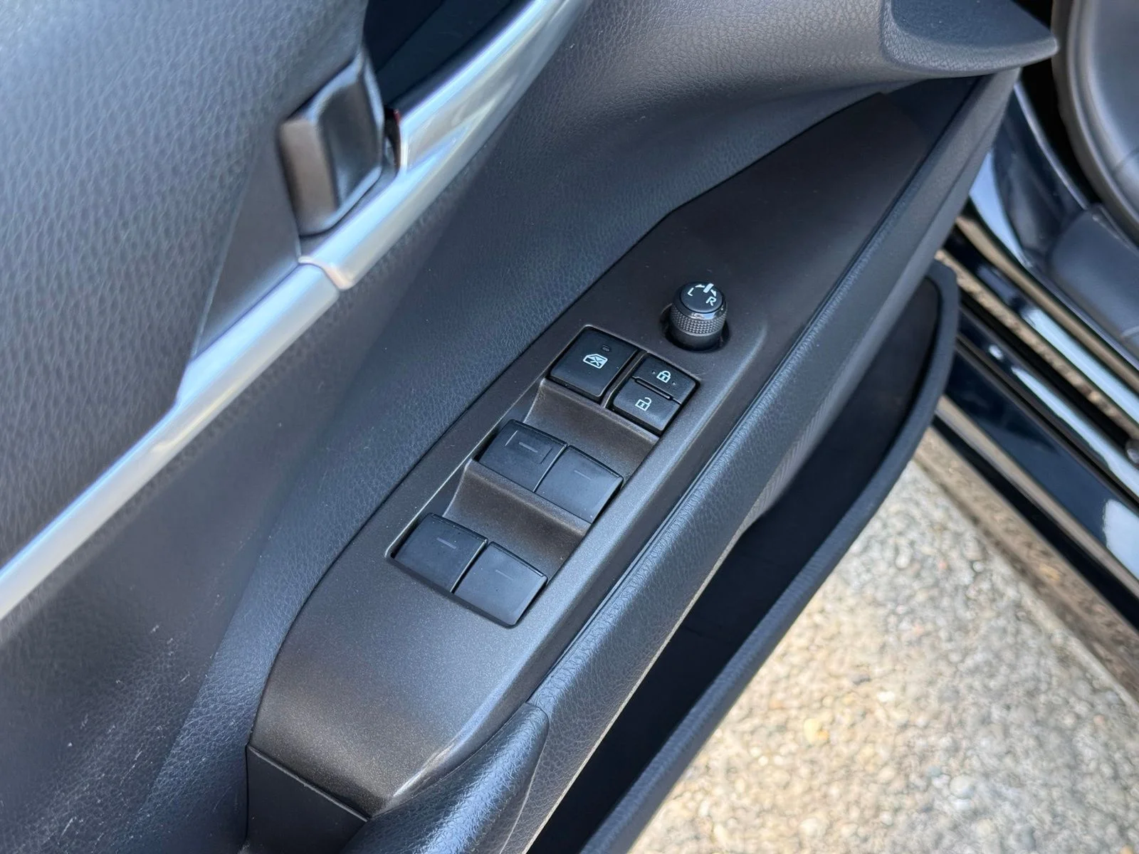 Used 2023 Black Toyota SE Nightshade image 13