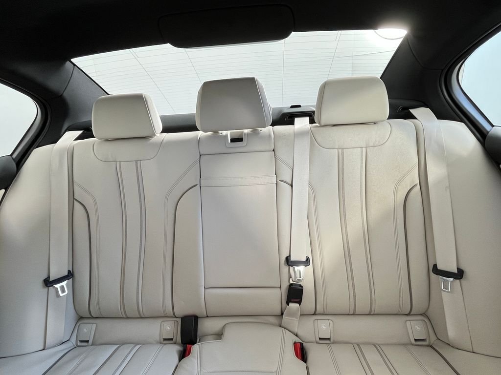 Used 2023 Black BMW 530i xDrive image 19