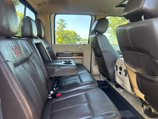 Used 2015 White Ford King Ranch image 11