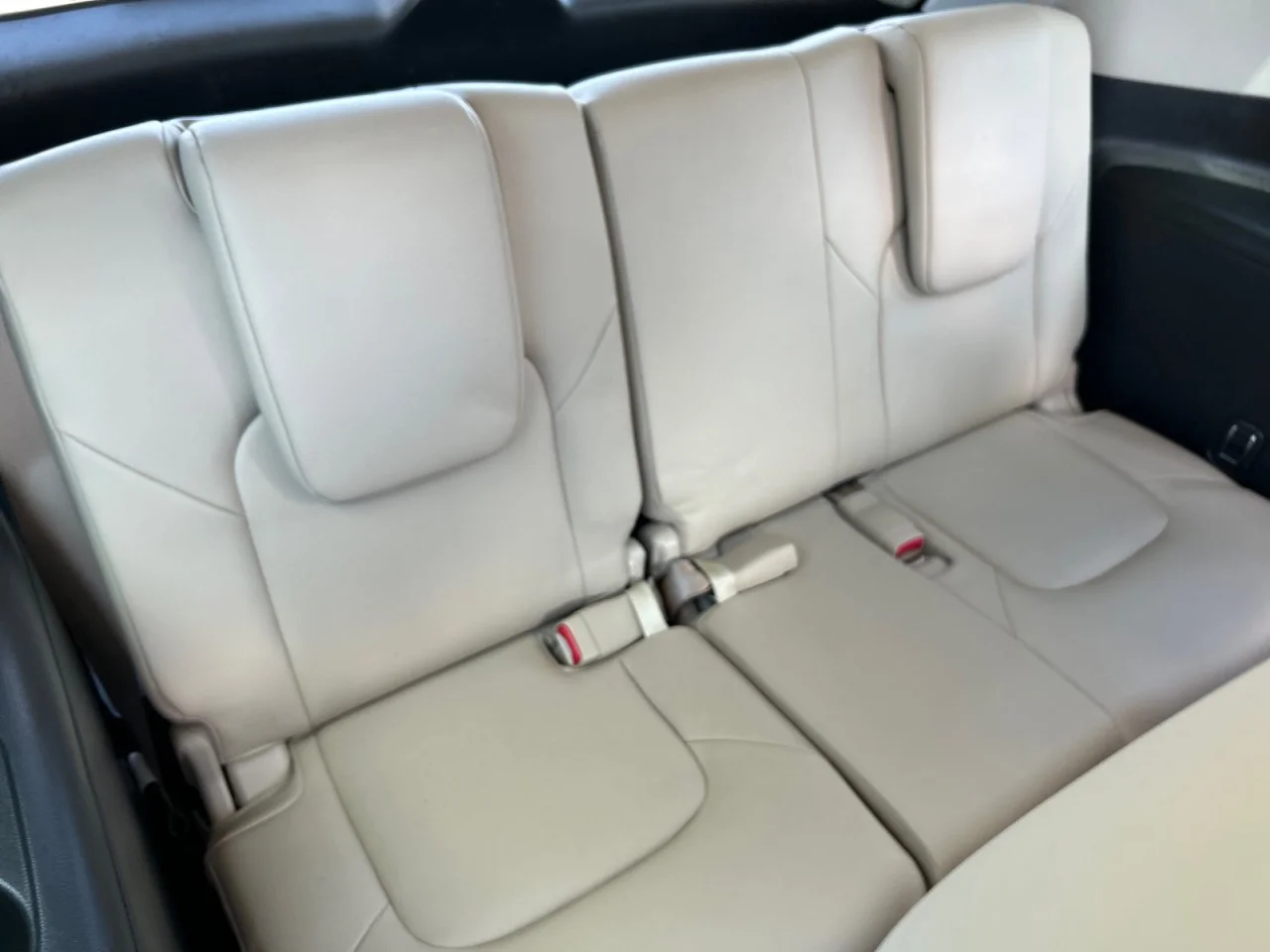 Used 2023 White Nissan Platinum image 28