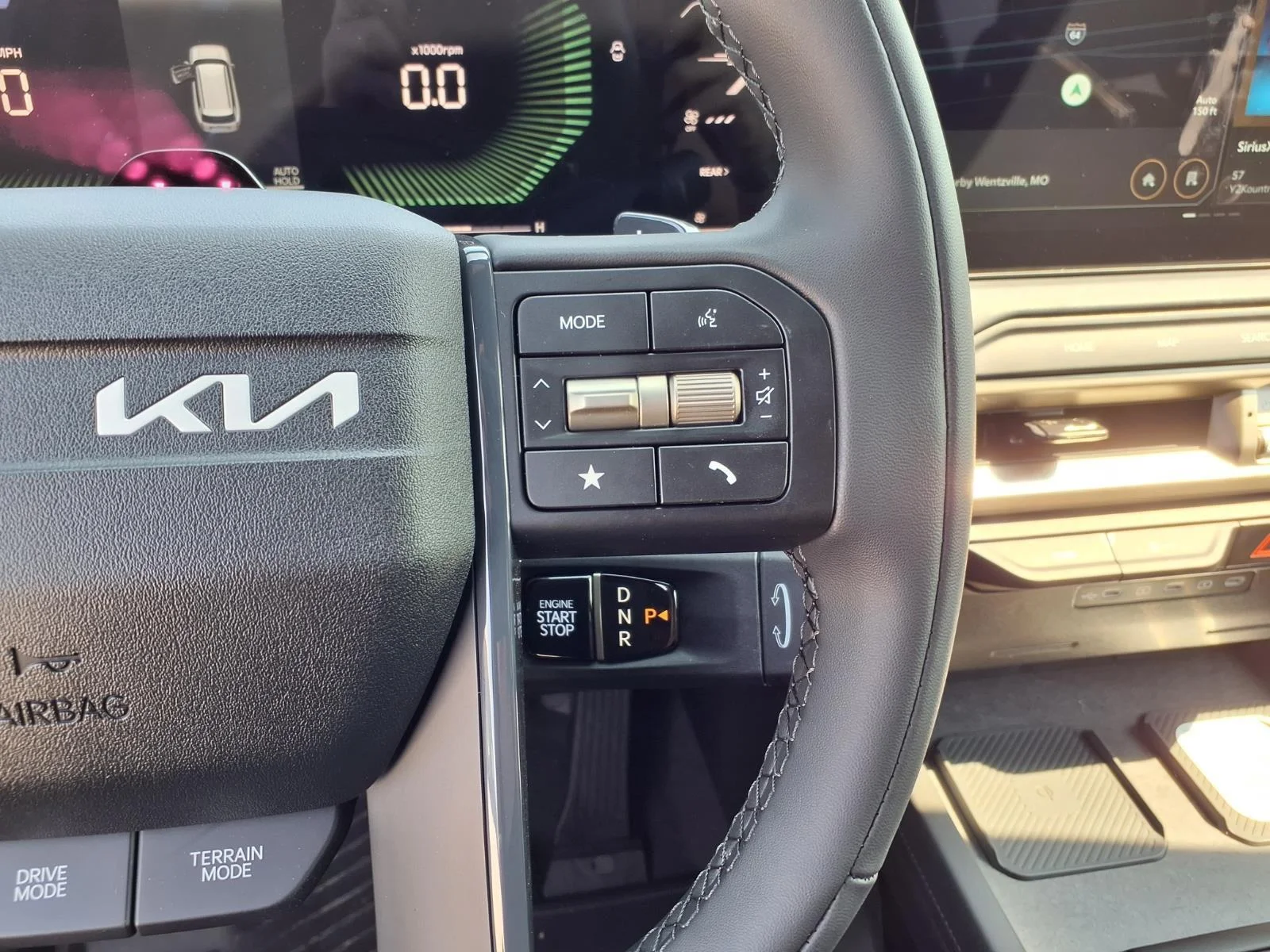 New 2027 Ivory Silver KIA EX AWD image 8