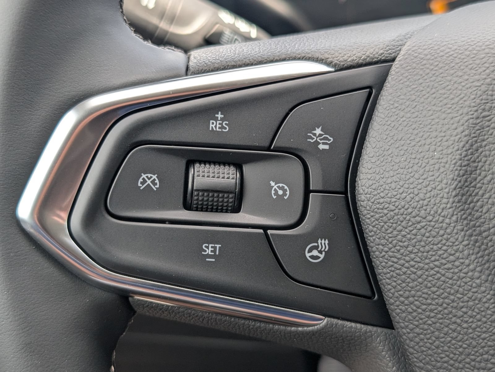 2026 Chevrolet Trax LT - Photo 18