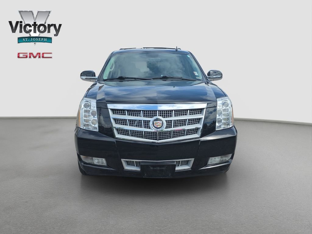 Used 2013 Cadillac Escalade Platinum Edition with VIN 1GYS4DEF8DR177831 for sale in Kansas City