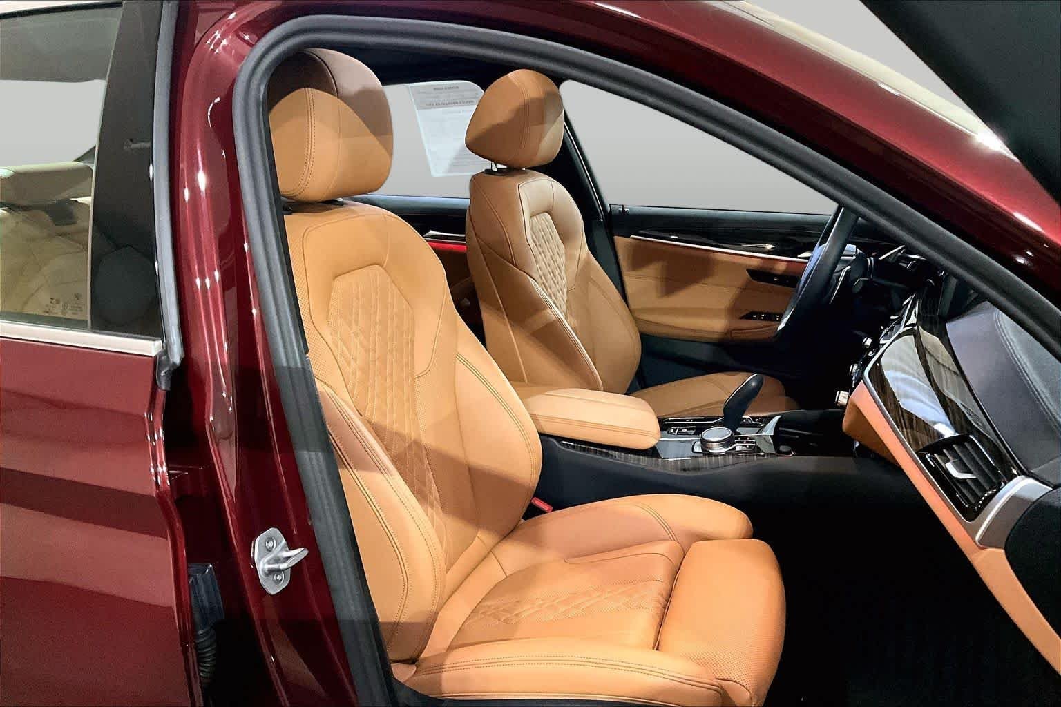 Used 2023 Aventurin Red Metallic BMW 530i xDrive image 7